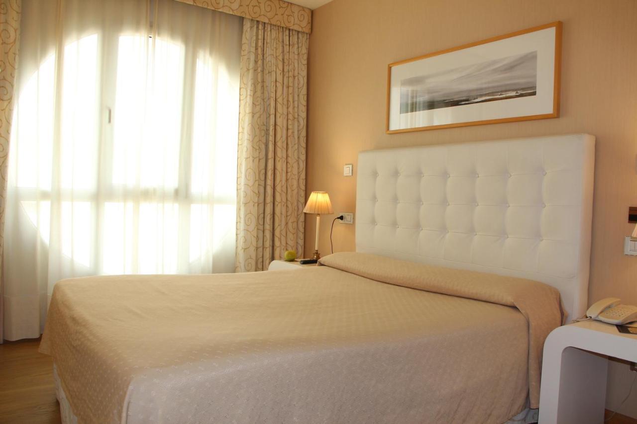 Hotel Bouza Ribadeo Exterior photo
